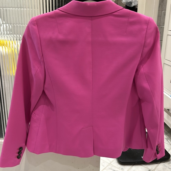 NWT Banana Republic Blazer, size 2P - Picture 6 of 6